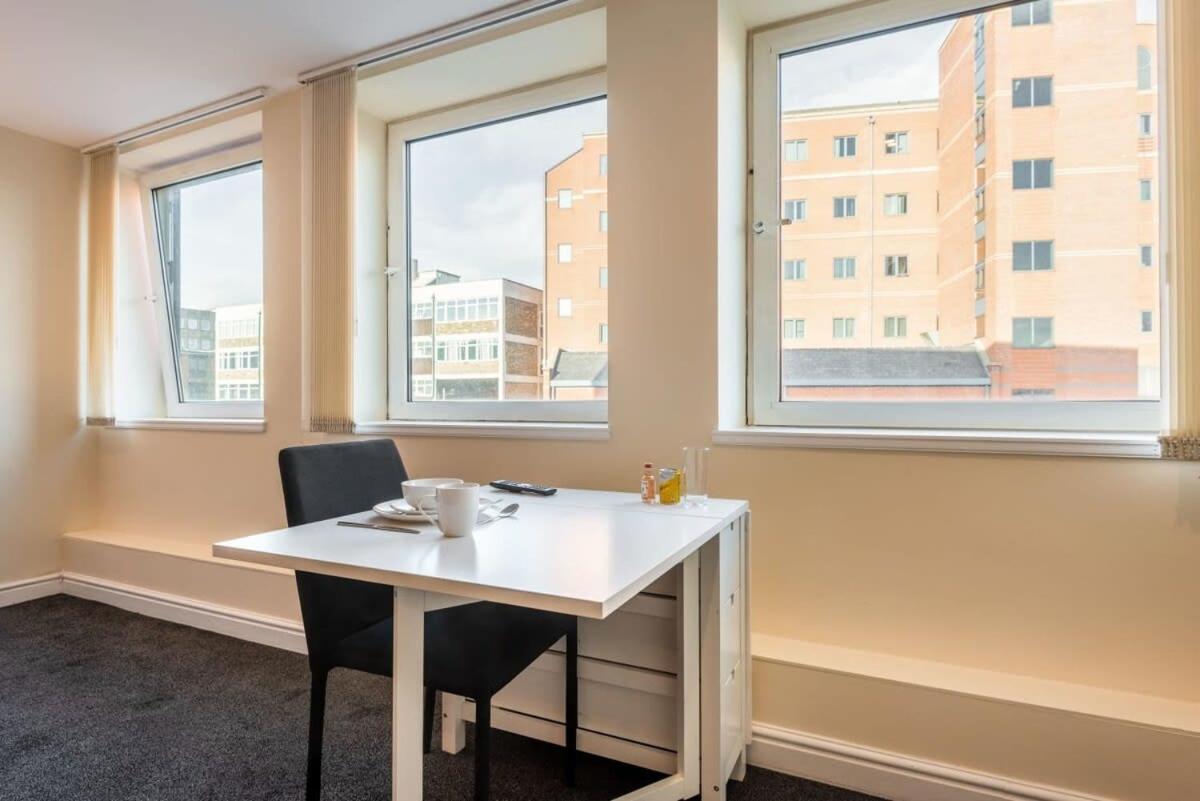 Modern & Bright Budget Studio In Central Doncaster Apartman Kültér fotó