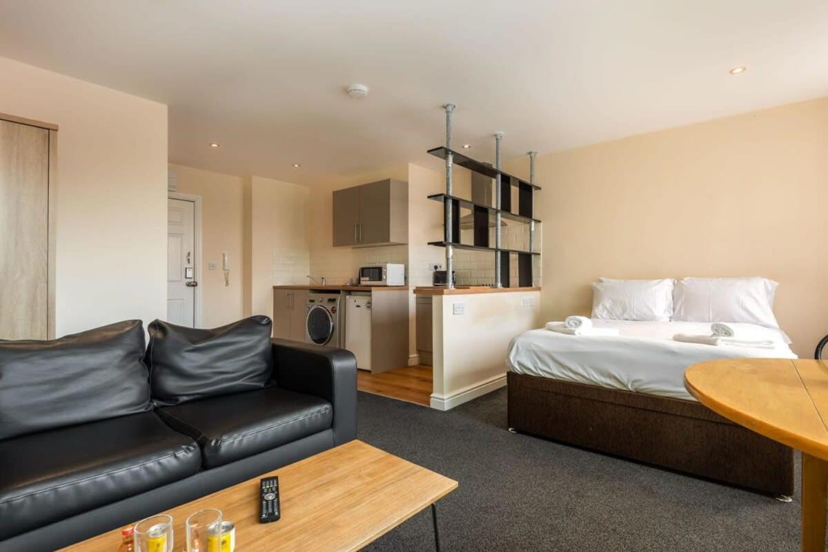 Modern & Bright Budget Studio In Central Doncaster Apartman Kültér fotó