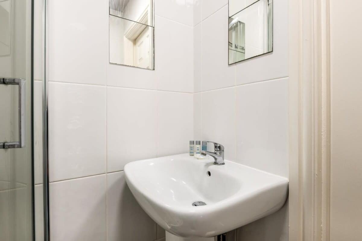 Modern & Bright Budget Studio In Central Doncaster Apartman Kültér fotó